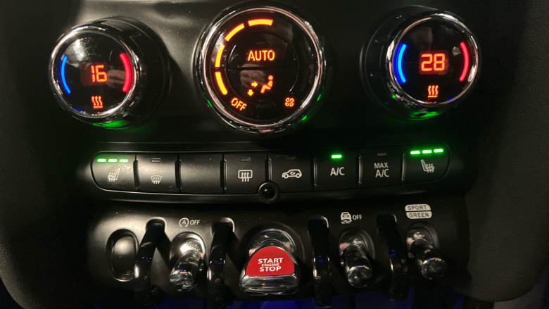 MINI Hatchback 2.0 Cooper S Sport II 3dr Auto Petrol Hatchback